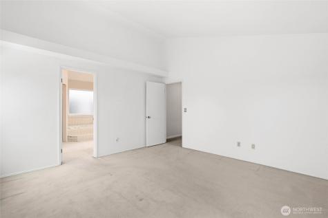 1113 SW 325th Place Federal Way WA 98023