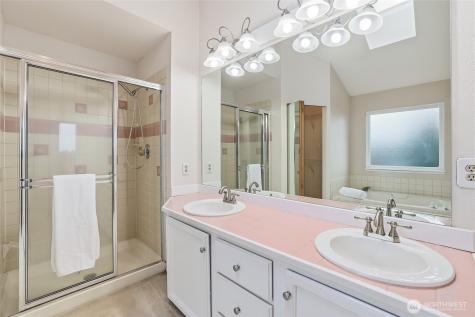 1113 SW 325th Place Federal Way WA 98023