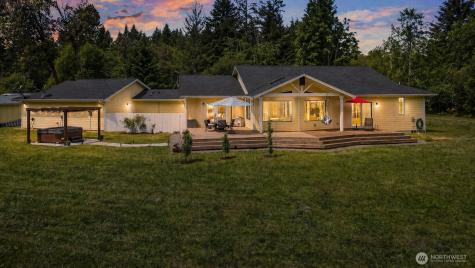 1327 196th Avenue NW Lakebay WA 98349