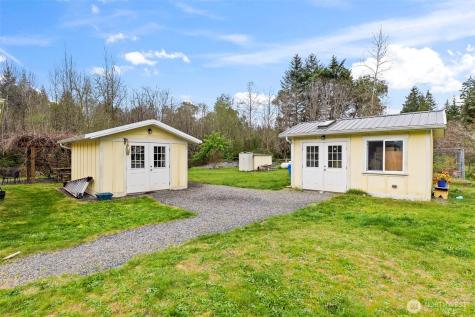 1327 196th Avenue NW Lakebay WA 98349