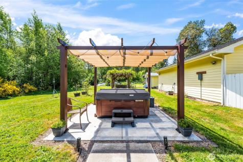 1327 196th Avenue NW Lakebay WA 98349