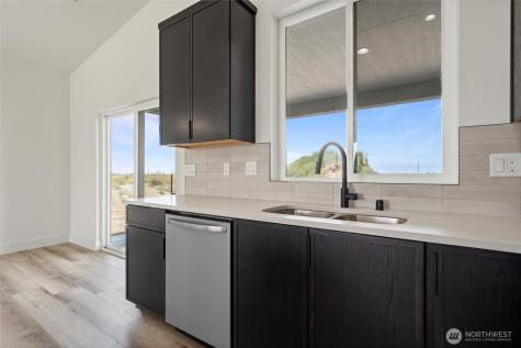 722 P Street NE Quincy WA 98848