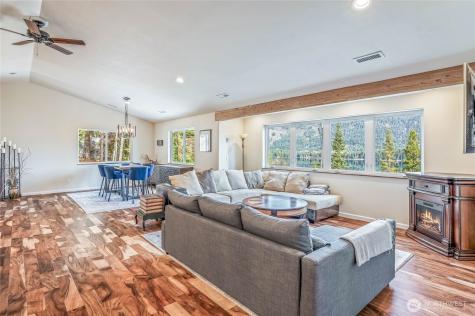 15971 Cedar Brae Road Leavenworth WA 98826