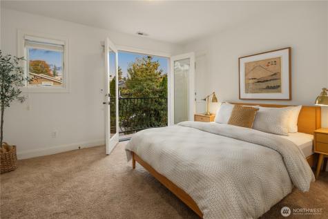 6577 102nd Avenue NE Kirkland WA 98033