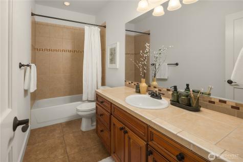 6577 102nd Avenue NE Kirkland WA 98033