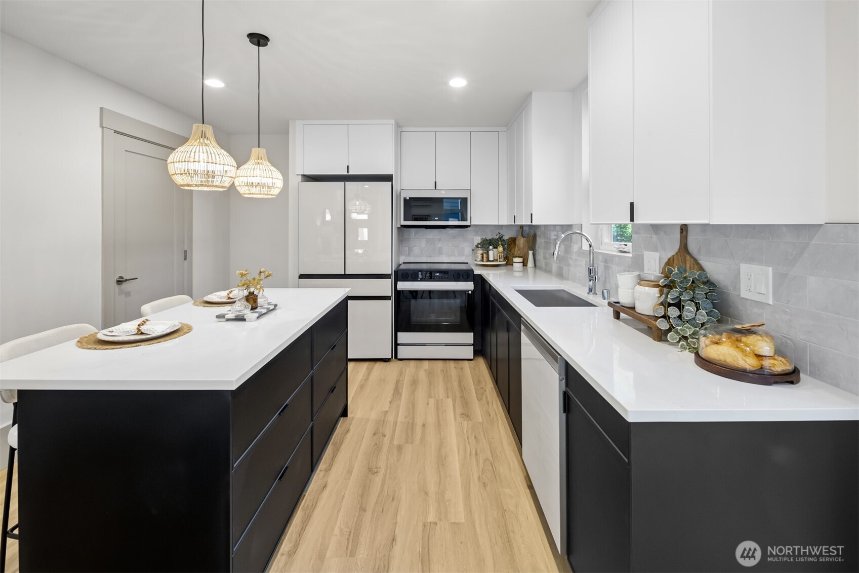 2935 39th Avenue SW Seattle WA 98116