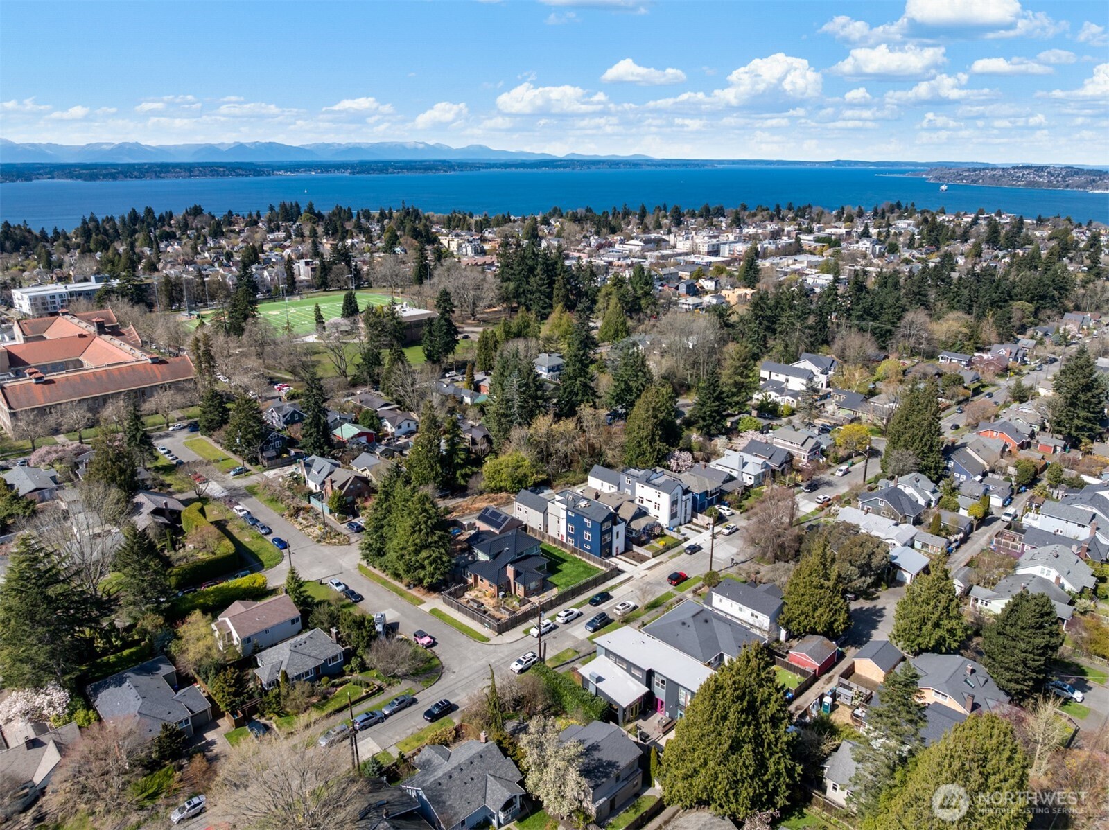 2935 39th Avenue SW Seattle WA 98116