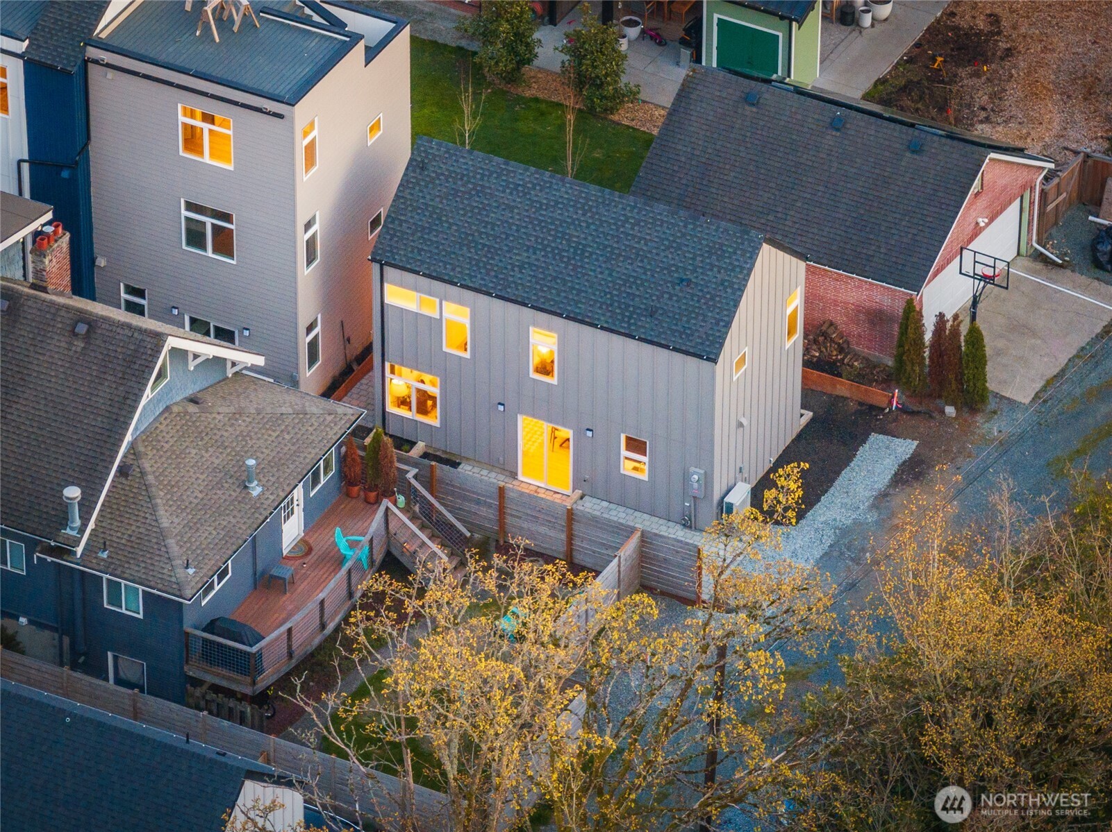2935 39th Avenue SW Seattle WA 98116