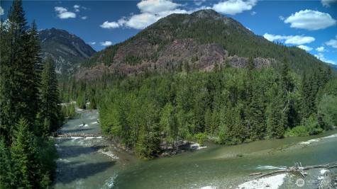 19 A And B Two Rivers Road Mazama WA 98833
