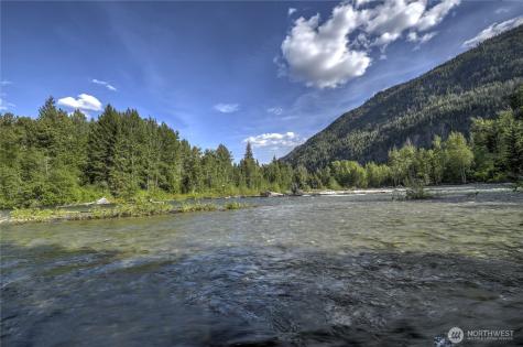 19 A And B Two Rivers Road Mazama WA 98833
