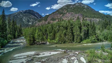 19 A And B Two Rivers Road Mazama WA 98833