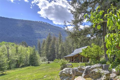 19 A And B Two Rivers Road Mazama WA 98833