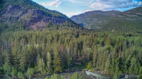19 A And B Two Rivers Road Mazama WA 98833