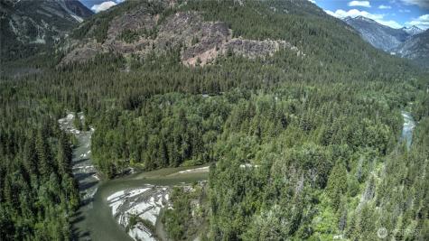 19 A And B Two Rivers Road Mazama WA 98833