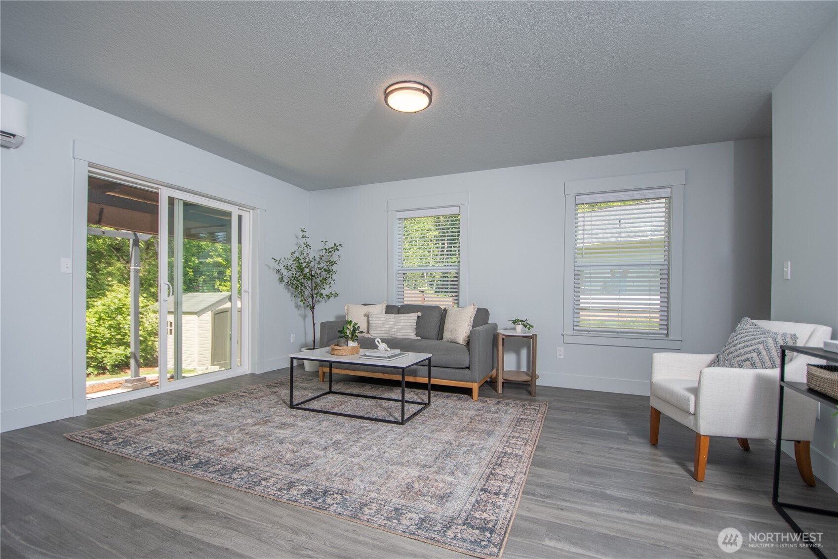 206 Oak Street Winlock WA 98596