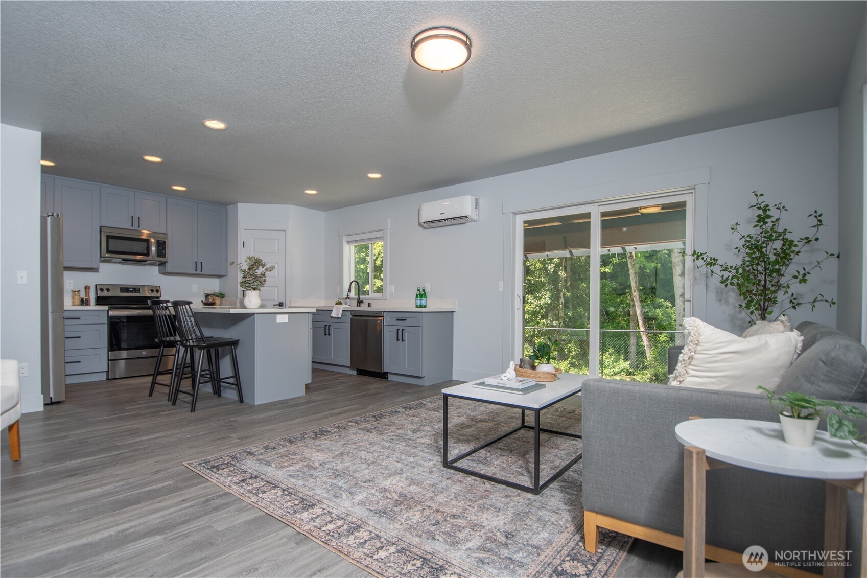 206 Oak Street Winlock WA 98596