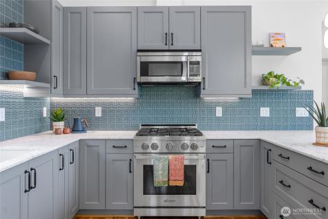 2708 1st Avenue W Seattle WA 98119