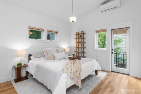 2708 1st Avenue W Seattle WA 98119