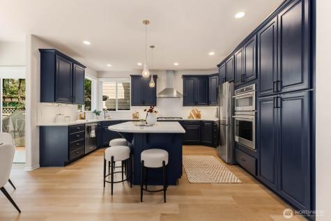 3463 NE Madison Way Issaquah WA 98029