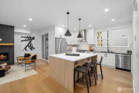 976 7th Ave NW (Homesite #6) Issaquah WA 98027