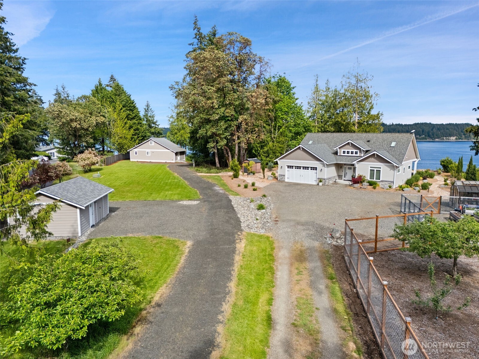 211 E Vineyard Crest Road Grapeview WA 98546