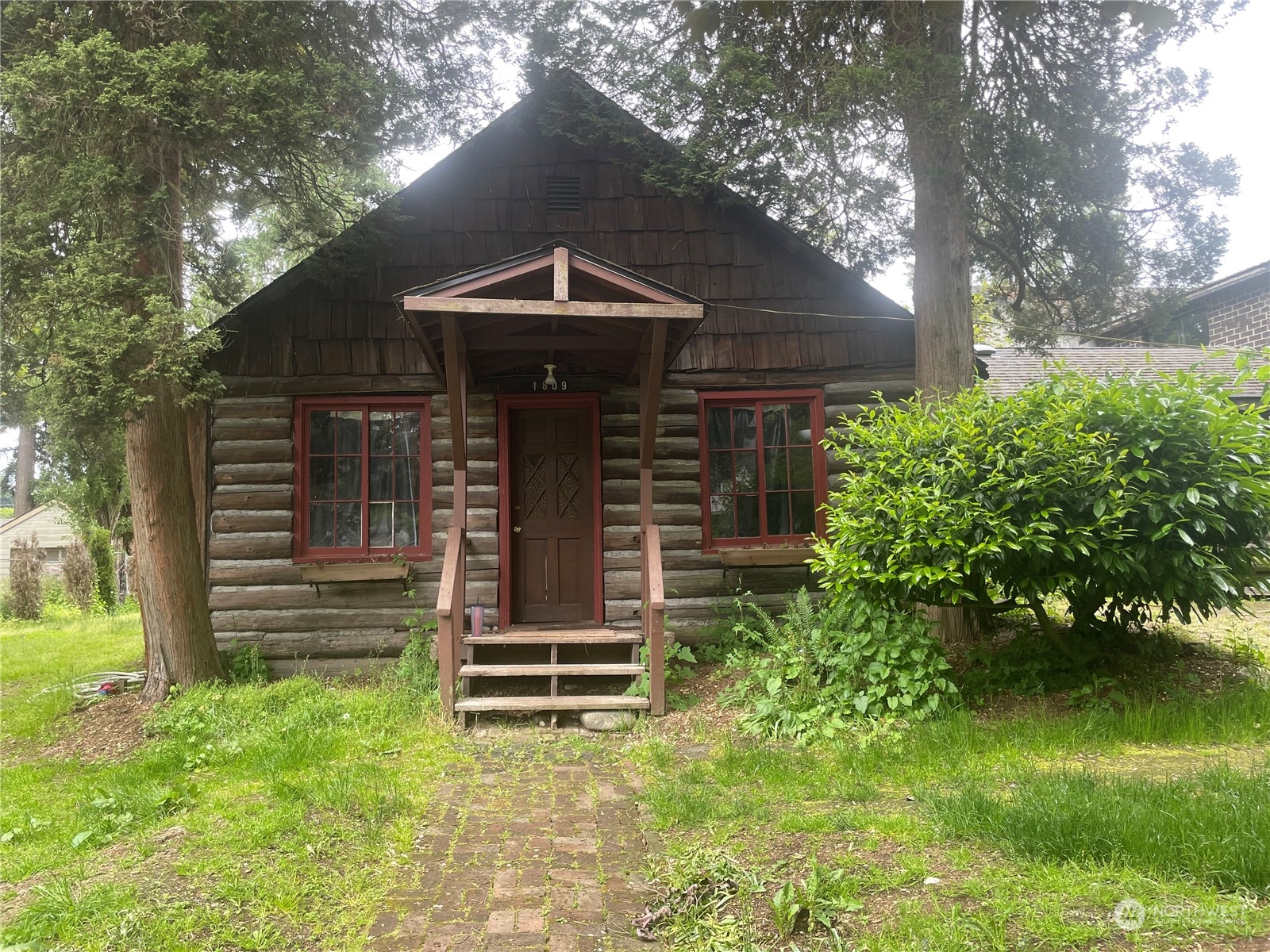 1809 NE 170th Street Shoreline WA 98155