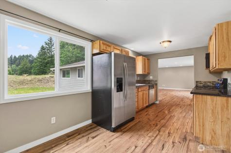354 Carroll Road Kelso WA 98626