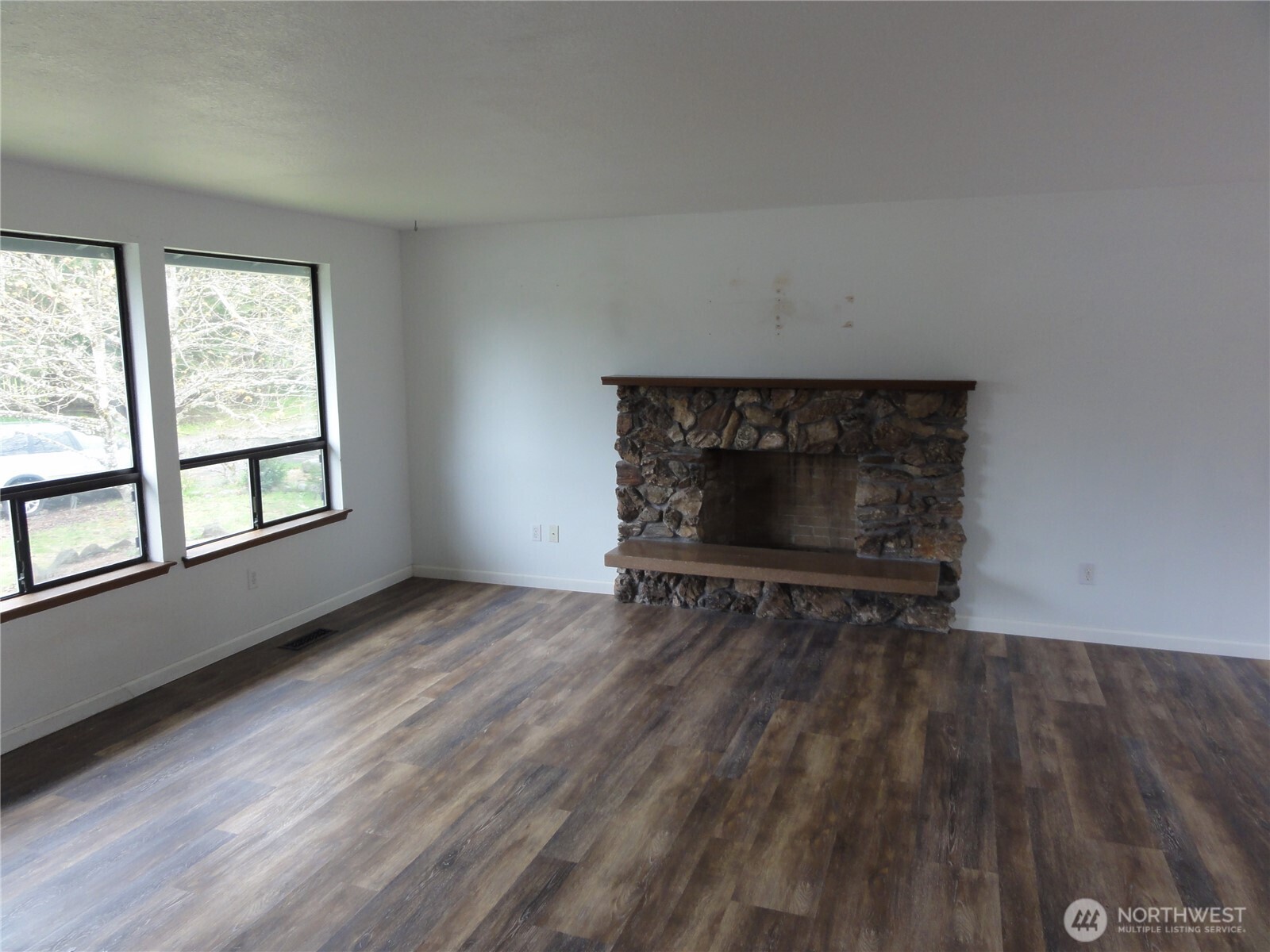 523 160th Street E Tacoma WA 98445