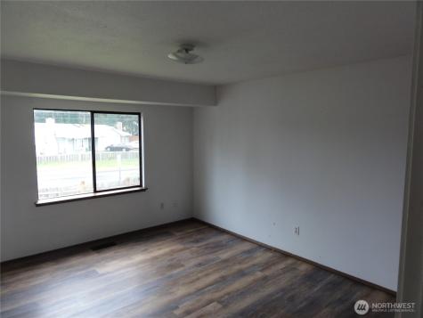 523 160th Street E Tacoma WA 98445