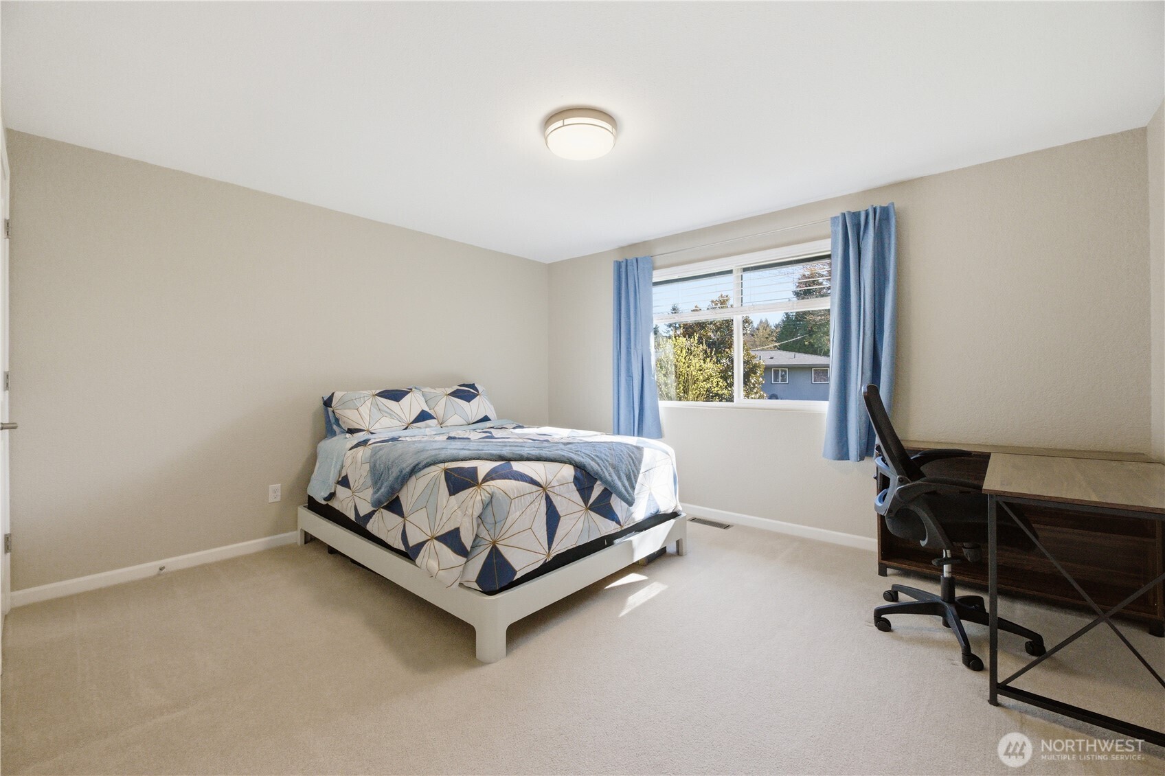 29819 5th Avenue SW Federal Way WA 98023
