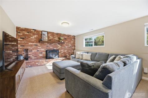 29819 5th Avenue SW Federal Way WA 98023