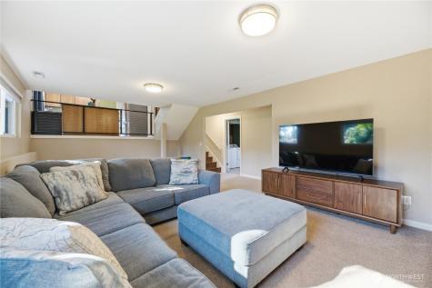 29819 5th Avenue SW Federal Way WA 98023