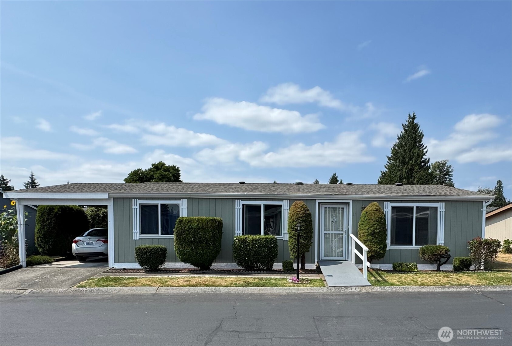 707 37th Street SE Auburn WA 98002