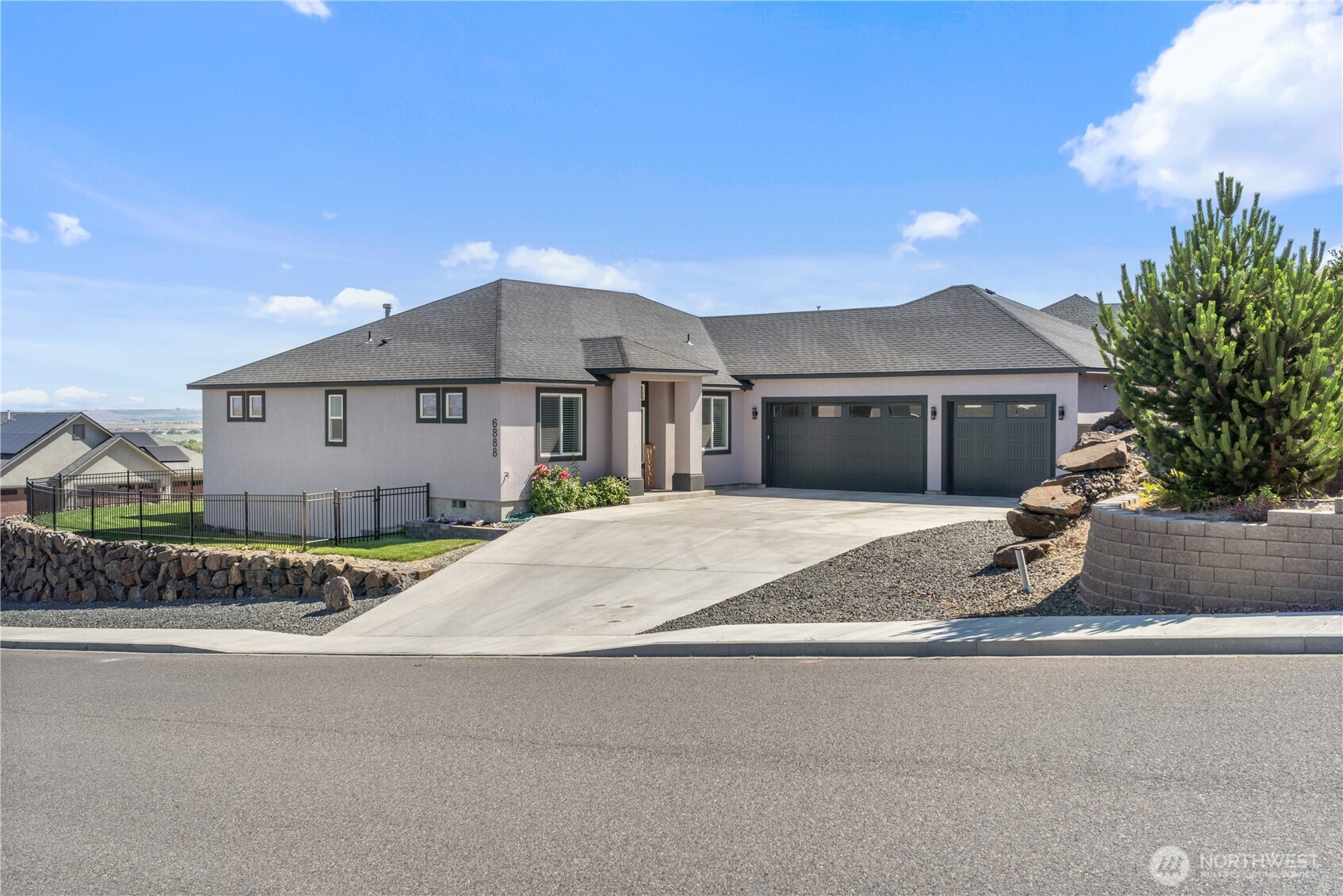 6888 Cyprus Loop West Richland WA 99353