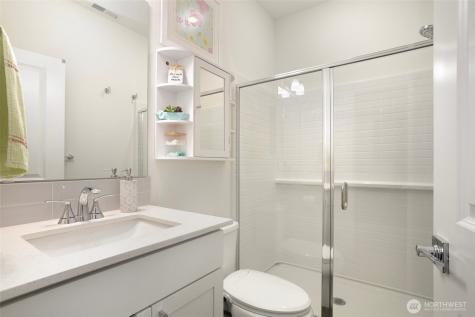 10719 SE 243rd Lane Kent WA 98030