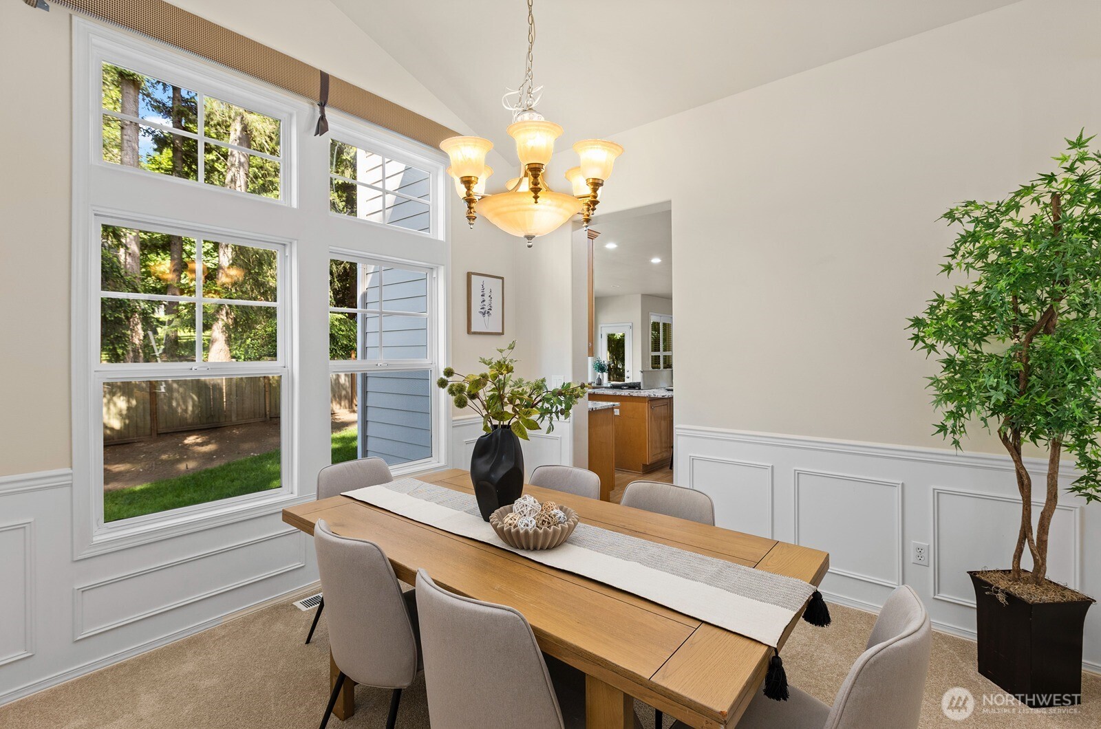 1239 216th Avenue NE Sammamish WA 98074