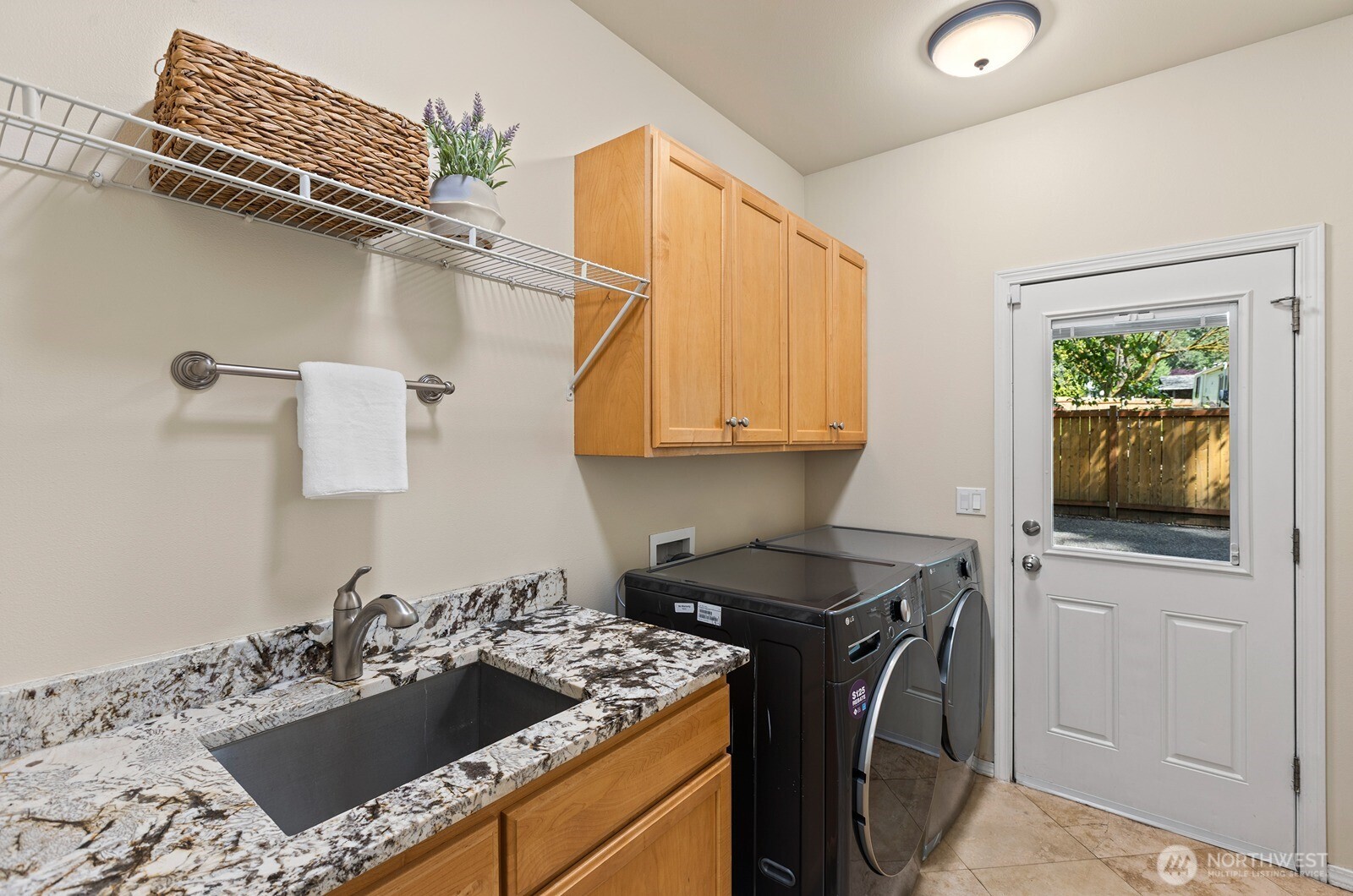 1239 216th Avenue NE Sammamish WA 98074