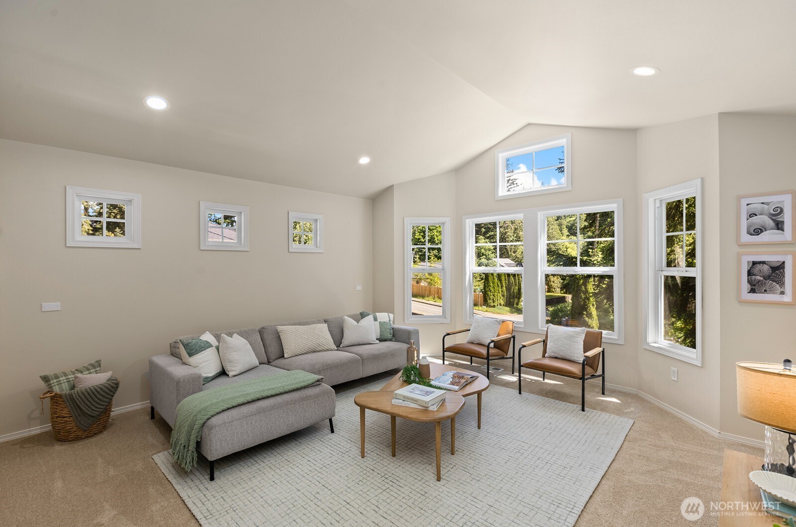1239 216th Avenue NE Sammamish WA 98074