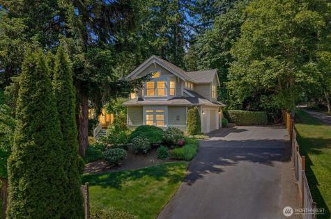 1239 216th Avenue NE Sammamish WA 98074