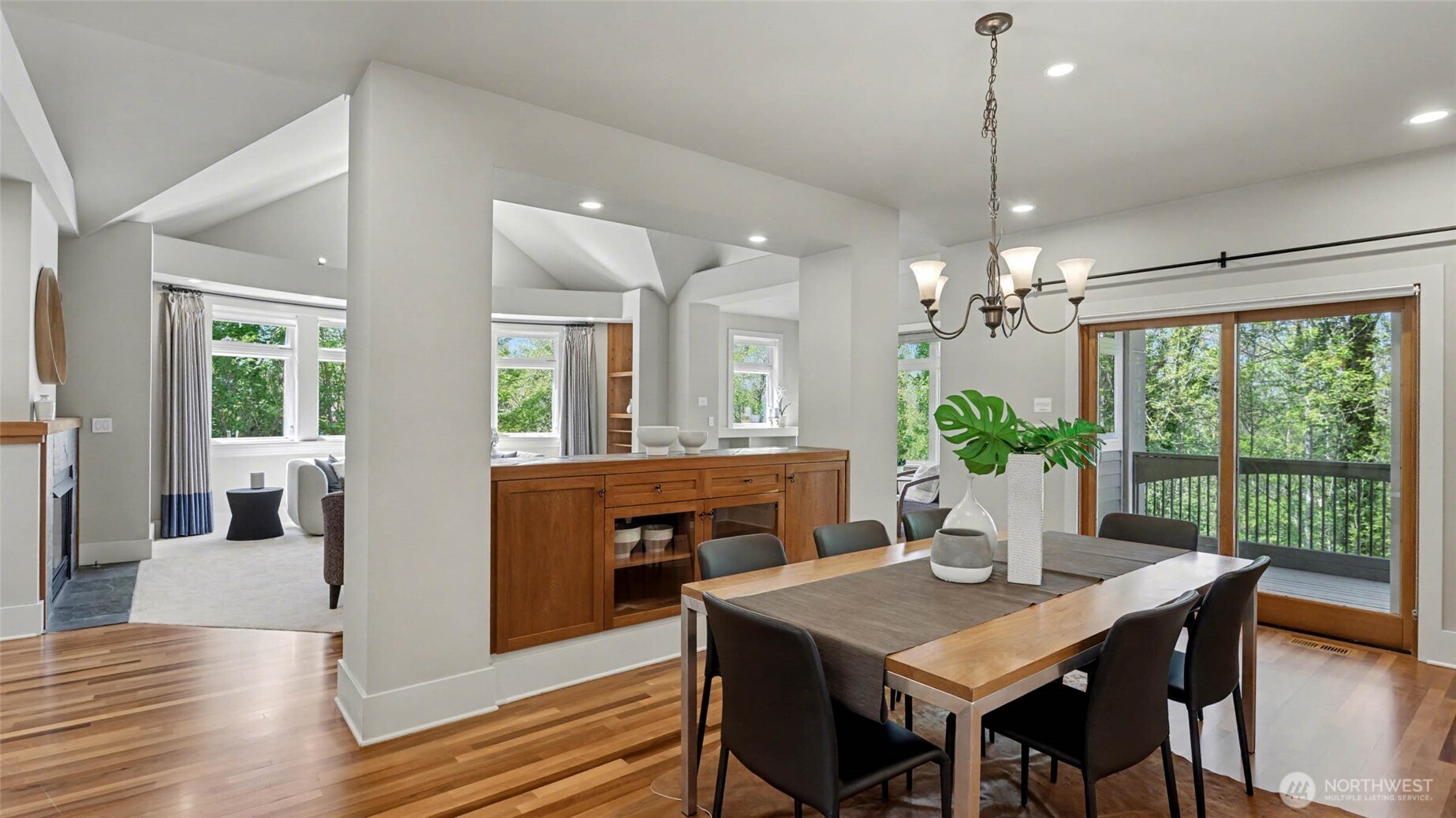 13730 Main Street Bellevue WA 98005