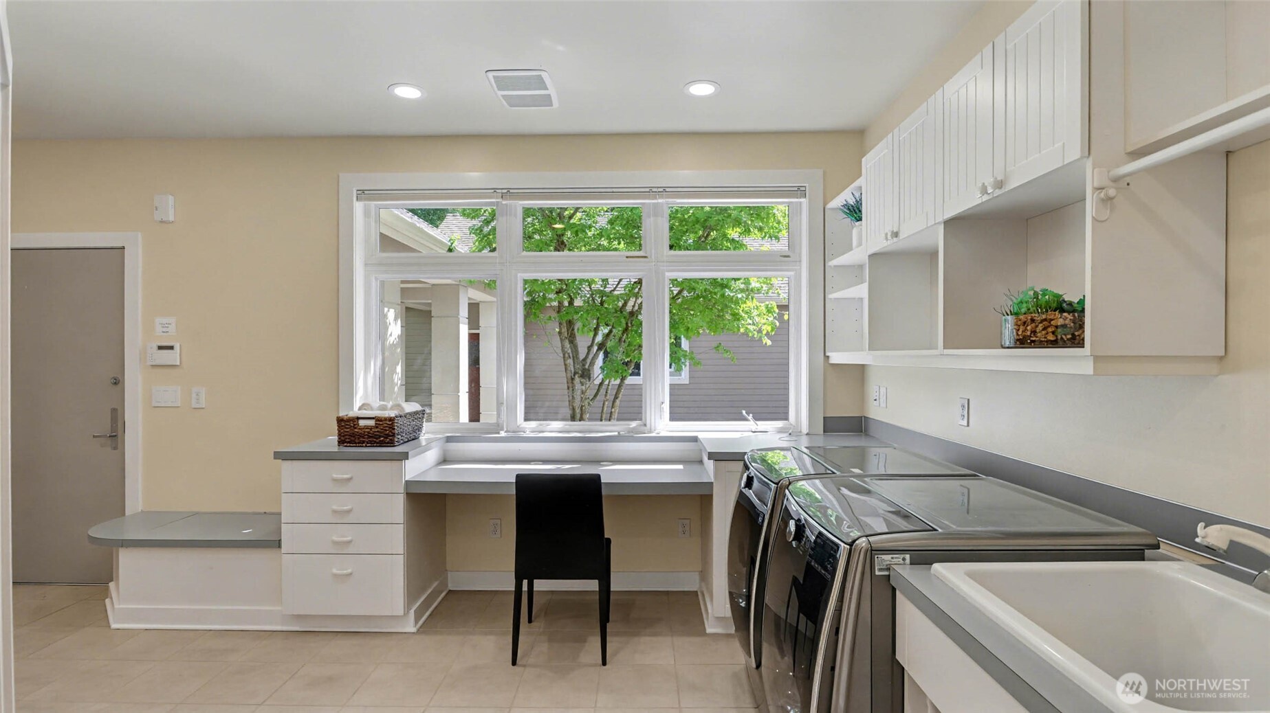 13730 Main Street Bellevue WA 98005