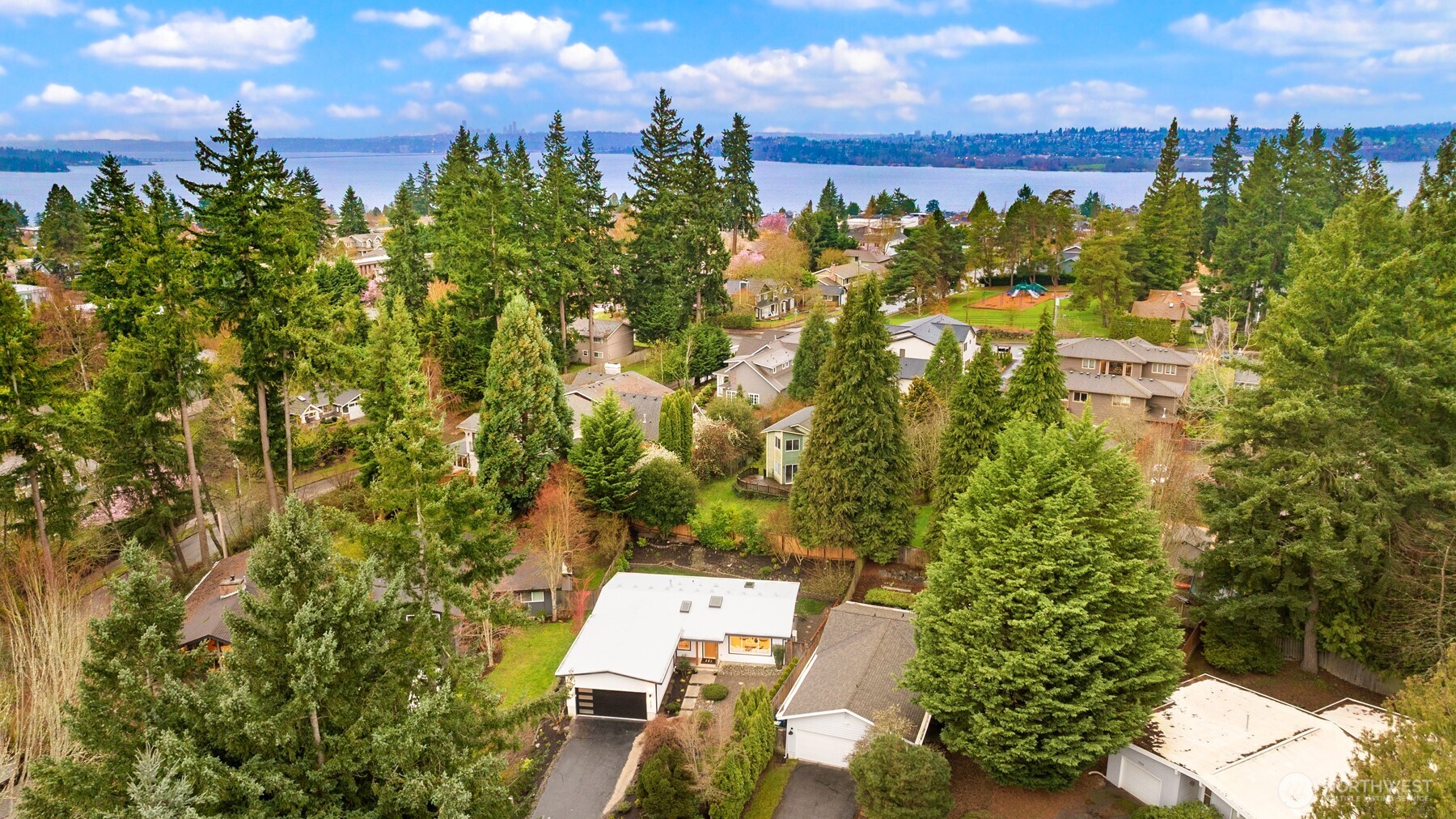 1513 3rd Place Kirkland WA 98033