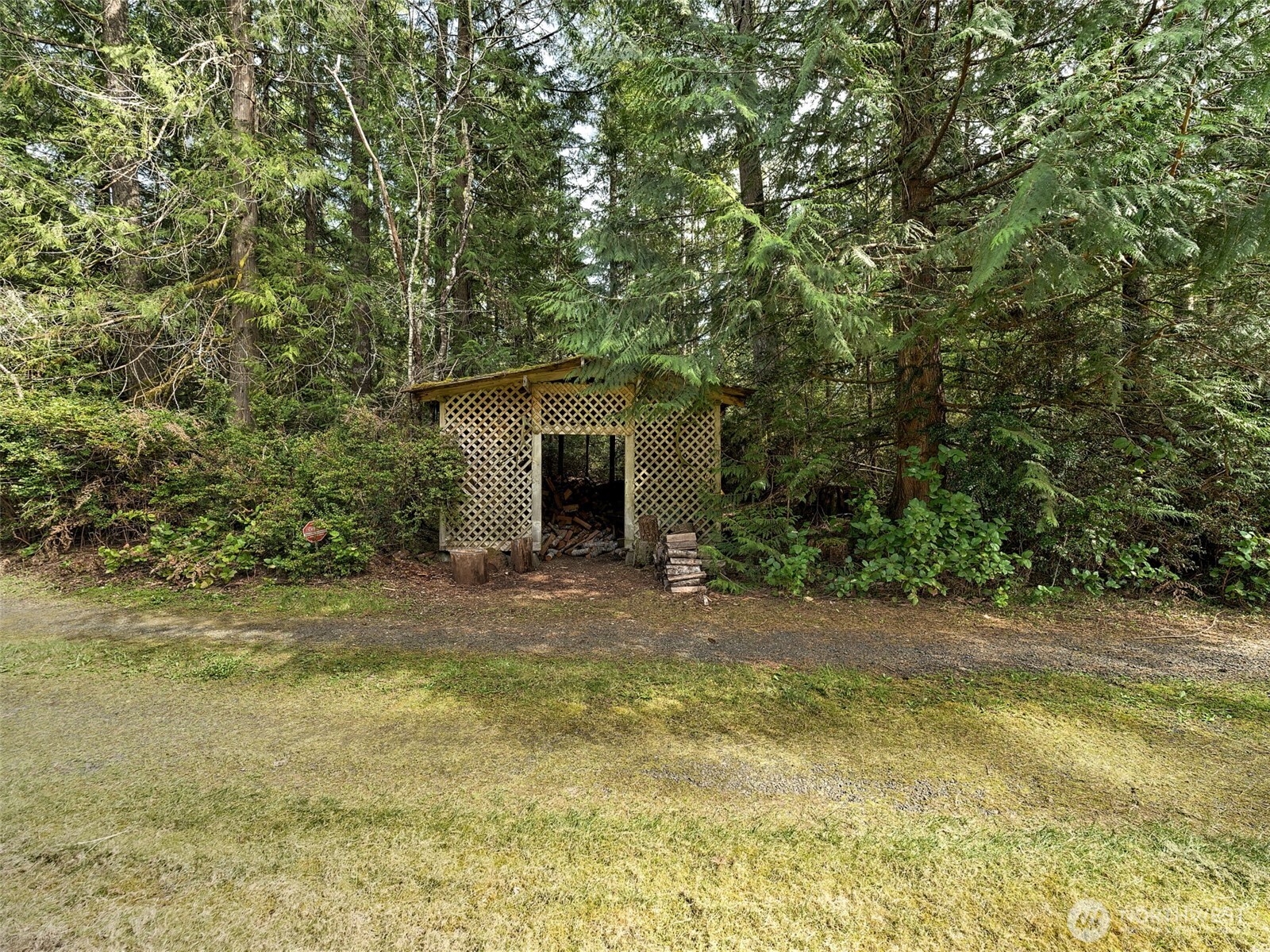 6041 E Agate Road Shelton WA 98584
