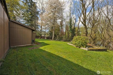 8311 110th Street E Puyallup WA 98373