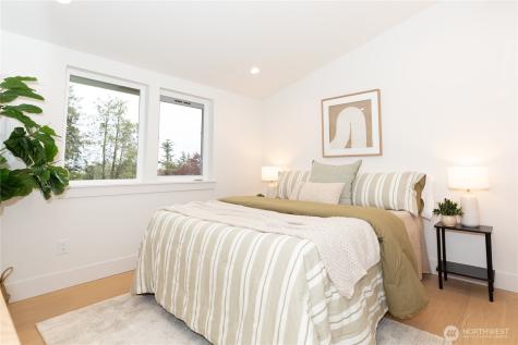 1530 25th Avenue Seattle WA 98122