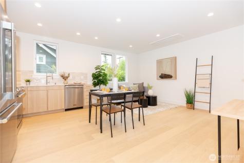 1530 25th Avenue Seattle WA 98122
