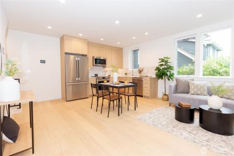 1530 25th Avenue Seattle WA 98122