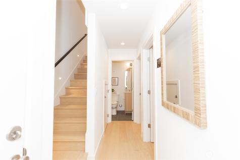 1530 25th Avenue Seattle WA 98122