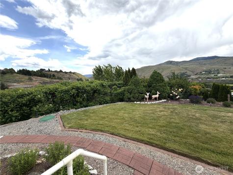 1634 Sunset Drive Wenatchee WA 98801