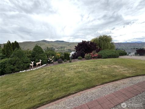 1634 Sunset Drive Wenatchee WA 98801